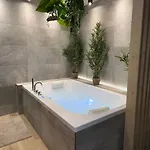 Apartamento - Sauna Privatif Centre Parking Gratuit Troyes
