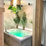Apartamento - Sauna Privatif Centre Parking Gratuit Troyes