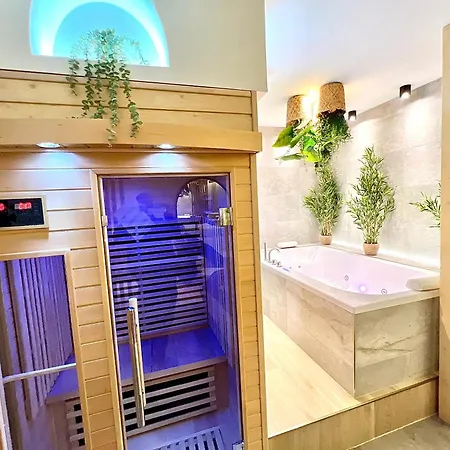 - Sauna Privatif Centre Parking Gratuit