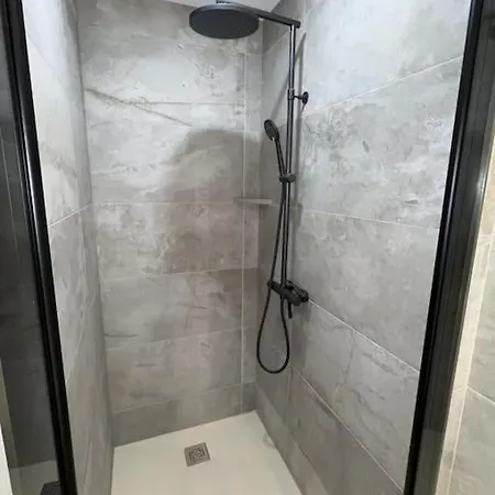 - Sauna Privatif Centre Parking Gratuit