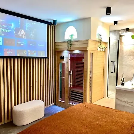 - Sauna Privatif Centre Parking Gratuit
