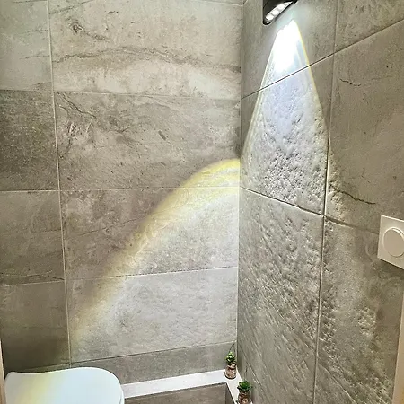 - Sauna Privatif Plein Centre * Troyes